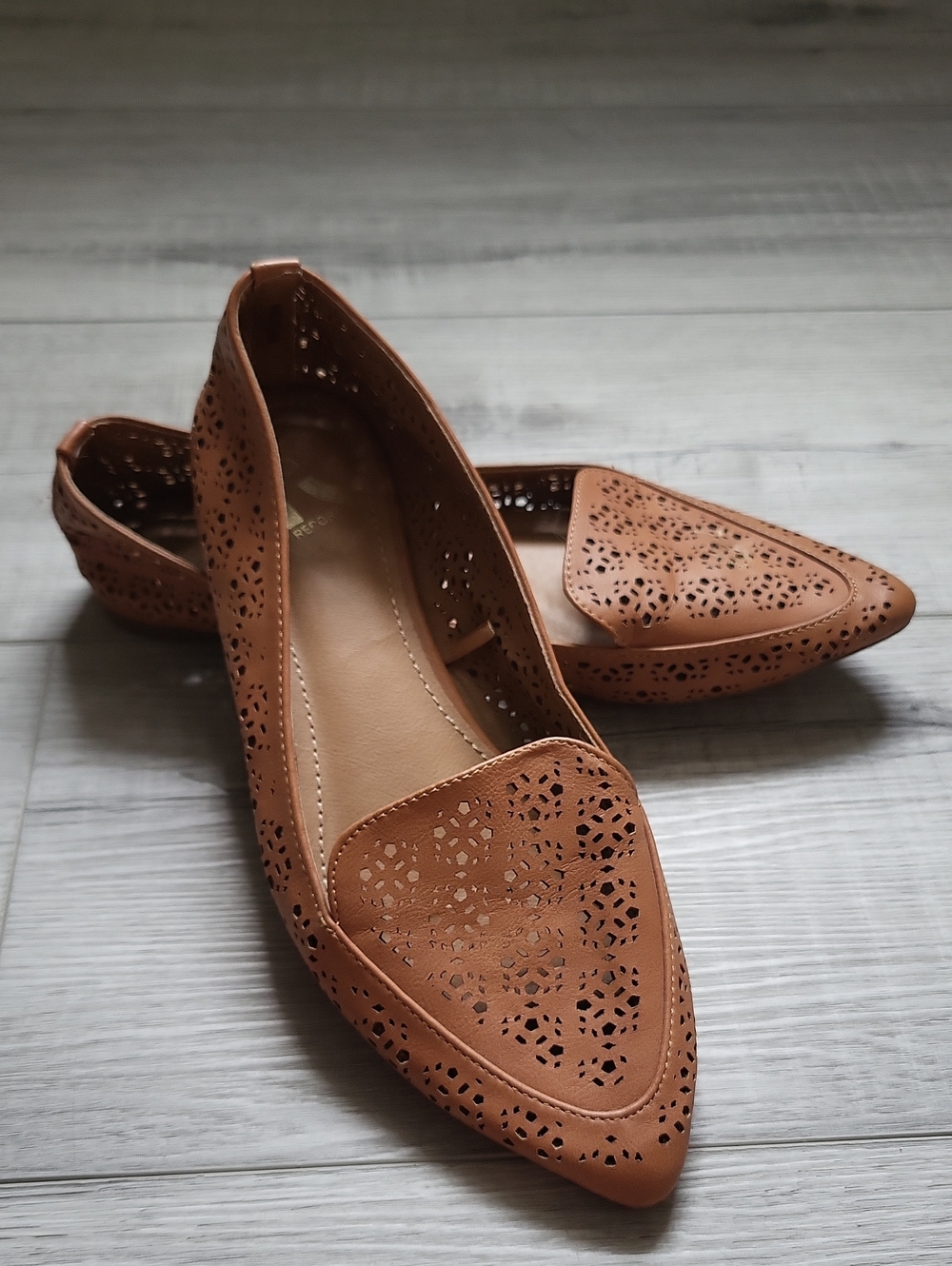 Women's Tan Laser-Cut Pointed Toe Flats